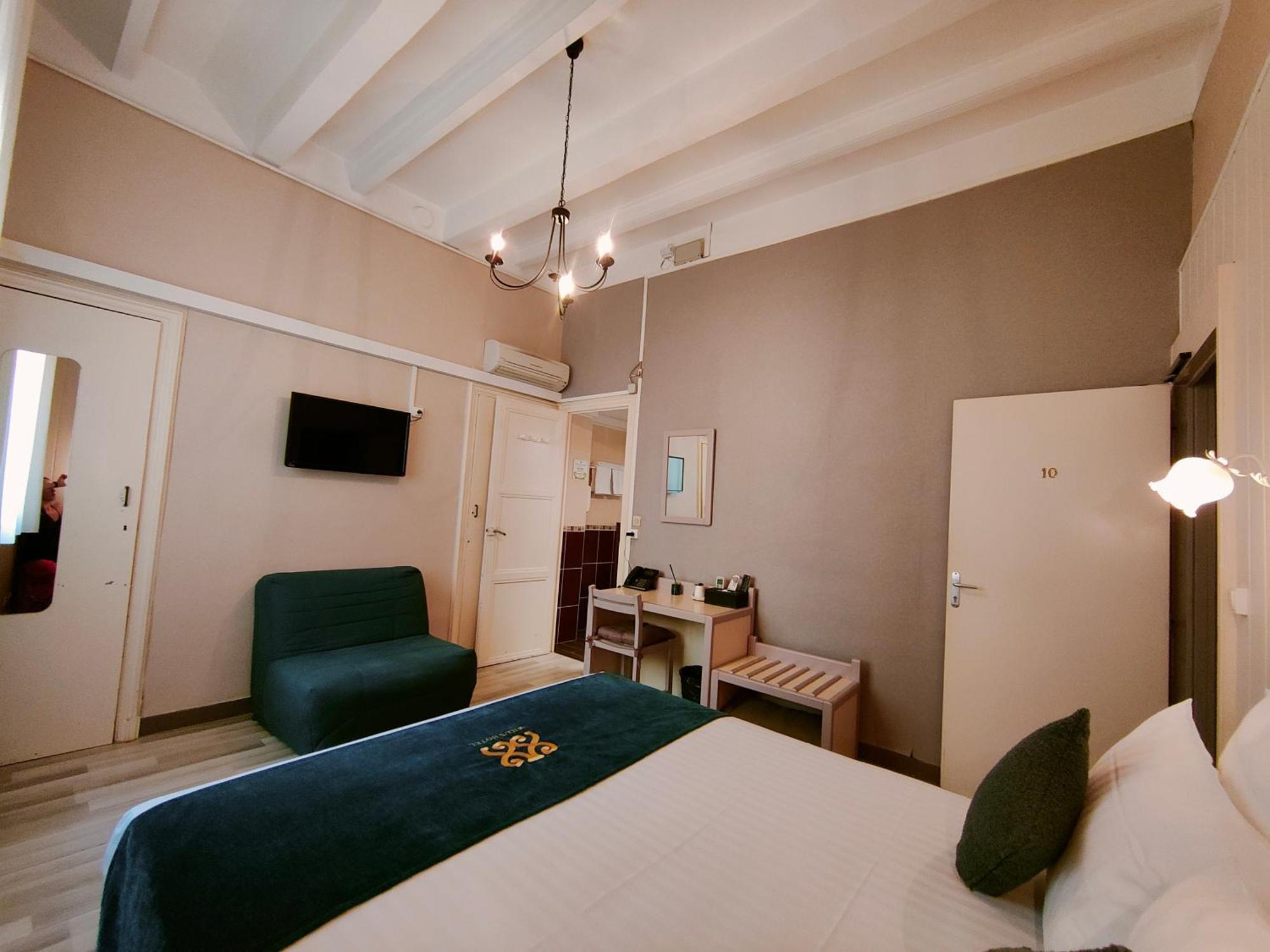 Will'S Hotel Narbonne Exterior photo